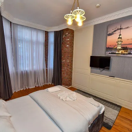 Royal Garden And Hotel