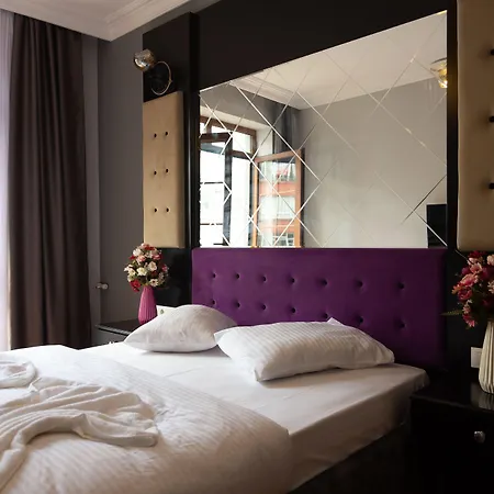 Royal Garden And Hotel 3*