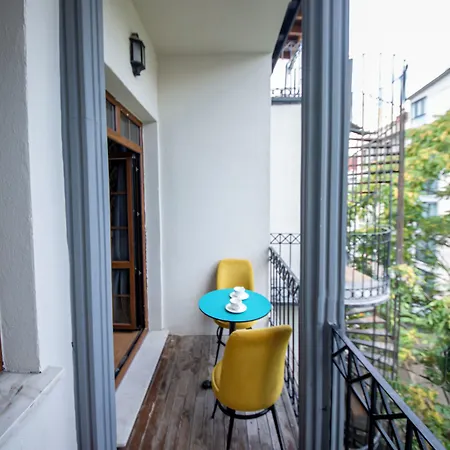 Royal Garden And Hotel