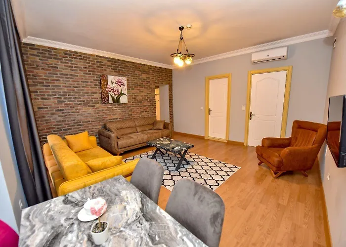 Royal Garden And Stambuł