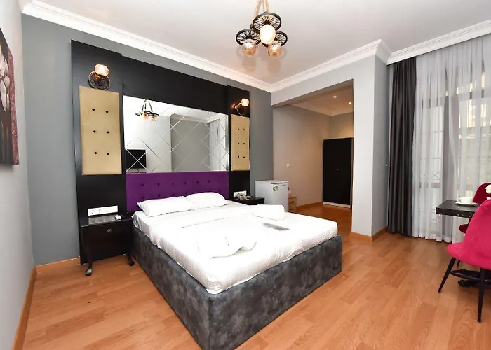 Hotel Royal Garden And 3*