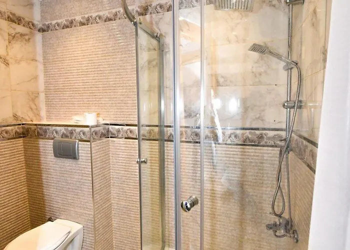 Royal Garden And 3* Stambuł