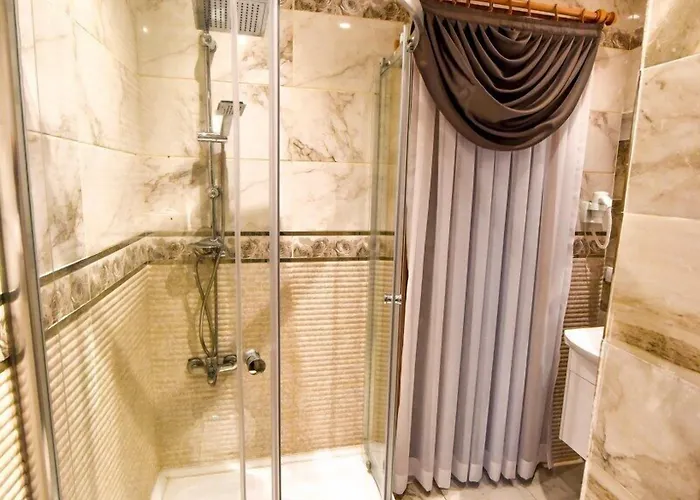 Hotel Royal Garden And