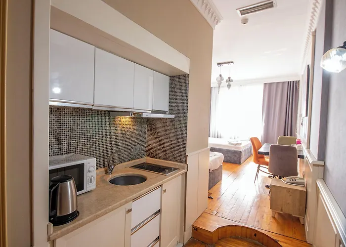 Royal Garden And 3* Stambuł