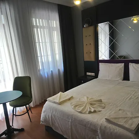 Royal Garden And Hotel 3*
